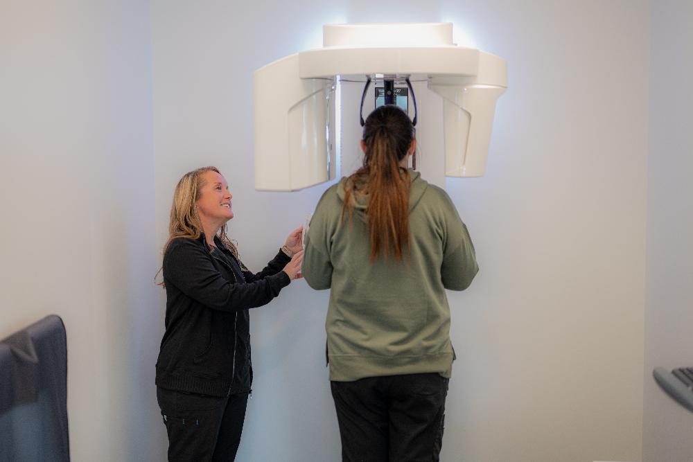 dental x-ray machine in use in edwardsville IL